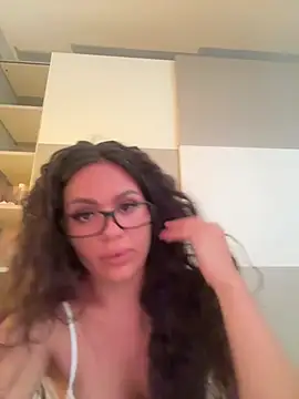 SiennaLuxexx online show from 07-21-26, 04:42