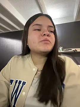 Snapshot of Camila_Duarte2 chatting on 12-15-25, 01:15 Camila Duarte2 online show from 12-15-25, 01:15