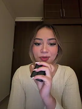 abbymnd1 online show from 06-19-26, 11:52