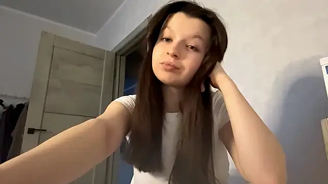 Snapshot of EllieBerrie chatting on 02-09-26, 01:26 EllieBerrie online show from 02-09-26, 01:26