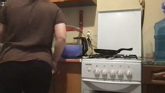 Snapshot of KrisToday chatting on 12-05-25, 01:20 KrisToday online show from 12-05-25, 01:20