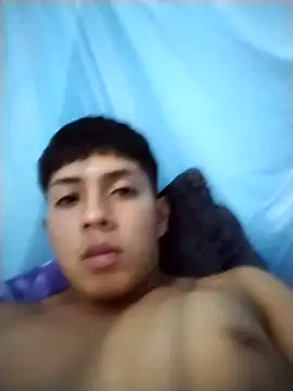 Snapshot of Manuelp0203 chatting on 01-08-26, 11:40 Manuelp0203 online show from 01-08-26, 11:40