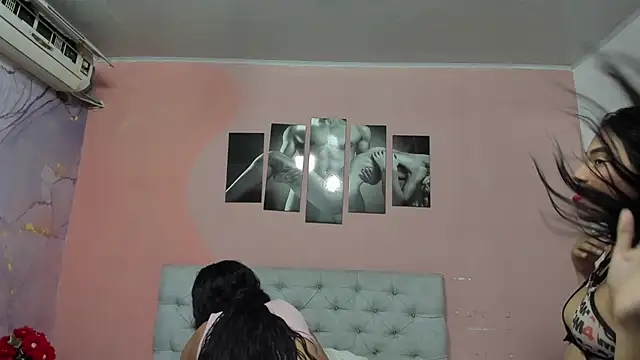 Snapshot of SofyLuitt chatting on 12-01-25, 09:20 SofyLuitt online show from 12-01-25, 09:20