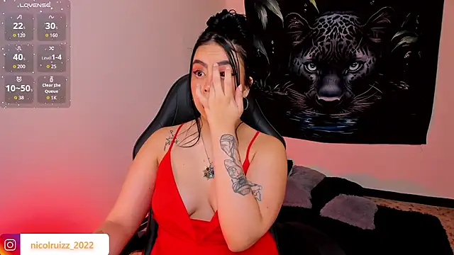 Snapshot of Nicolle_Ruizz chatting on 12-02-25, 10:42 Nicolle Ruizz online show from 12-02-25, 10:42