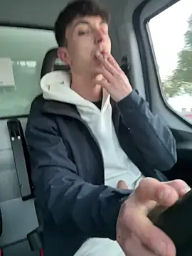 Snapshot of Davide9910x chatting on 02-26-26, 06:12 Davide9910x online show from 02-26-26, 06:12