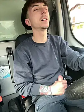 Snapshot of Davide9910x chatting on 03-09-26, 08:29 Davide9910x online show from 03-09-26, 08:29