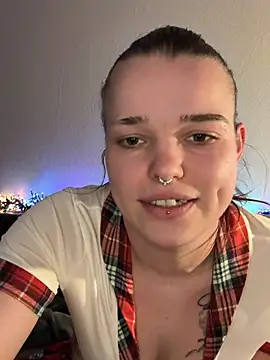 Snapshot of LoreenKinky chatting on 02-09-26, 07:07 LoreenKinky online show from 02-09-26, 07:07