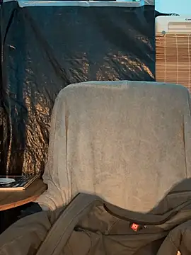 Snapshot of LoreenKinky chatting on 02-18-26, 07:10 LoreenKinky online show from 02-18-26, 07:10