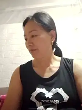 Lili-123k online show from 04-17-26, 01:03