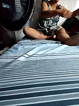 felicity chloe online show from 04-12-26, 05:01