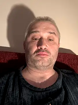 Snapshot of Olomoucak1982 chatting on 03-31-26, 06:52 Olomoucak1982 online show from 03-31-26, 06:52