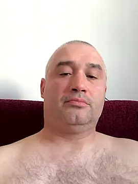 Snapshot of Olomoucak1982 chatting on 04-28-26, 01:49 Olomoucak1982 online show from 04-28-26, 01:49