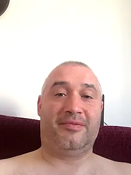 Snapshot of Olomoucak1982 chatting on 05-10-26, 03:39 Olomoucak1982 online show from 05-10-26, 03:39