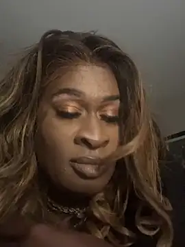 Snapshot of PreddiParis00 chatting on 03-11-26, 09:37 PreddiParis00 online show from 03-11-26, 09:37