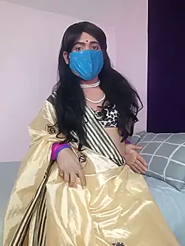 Snapshot of Lovely_Ladyboy_star chatting on 12-14-25, 06:45 Lovely Ladyboy star online show from 12-14-25, 06:45