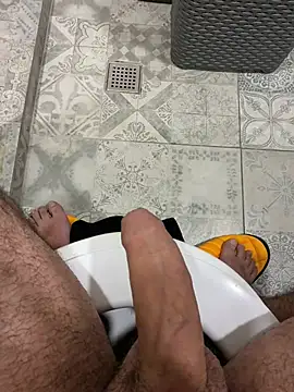 Snapshot of zukammm chatting on 01-08-26, 12:40 zukammm online show from 01-08-26, 12:40