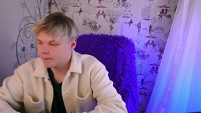 Snapshot of Brian_Mils chatting on 02-06-26, 11:46 Brian Mils online show from 02-06-26, 11:46