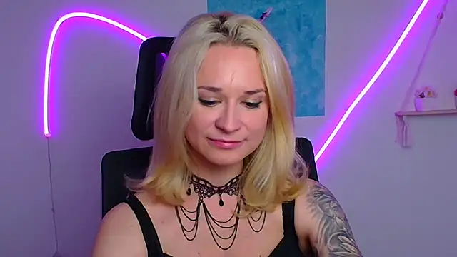 Snapshot of Melodie_Aster chatting on 05-02-26, 11:37 Melodie Aster online show from 05-02-26, 11:37