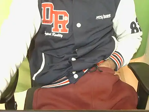 Snapshot of Michal_Fransis chatting on 01-16-26, 08:29 Michal Fransis online show from 01-16-26, 08:29