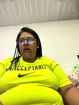 Snapshot of Carameloswing1 chatting on 12-14-25, 11:42 Carameloswing1 online show from 12-14-25, 11:42