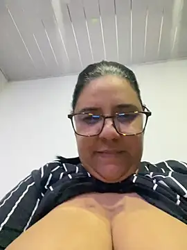 Snapshot of Carameloswing1 chatting on 05-03-26, 12:27 Carameloswing1 online show from 05-03-26, 12:27