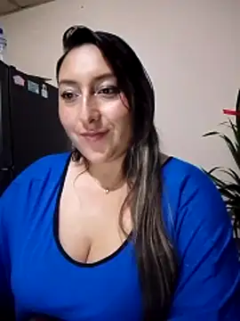 Snapshot of Valeria_montana_ chatting on 12-13-25, 11:43 Valeria montana online show from 12-13-25, 11:43