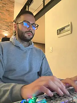 notnova1 online show from 12-02-25, 06:25