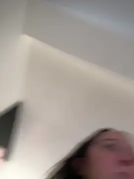 Snapshot of KIARA_VOS_ chatting on 12-16-25, 02:22 KIARA VOS online show from 12-16-25, 02:22