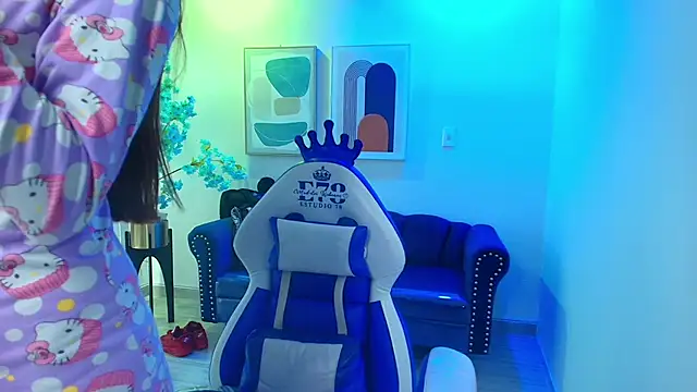 Snapshot of Nicole_sounders chatting on 02-04-26, 11:38 Nicole sounders online show from 02-04-26, 11:38