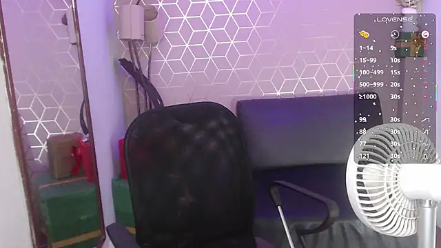 Mia Rivers  online show from 12-16-25, 09:53