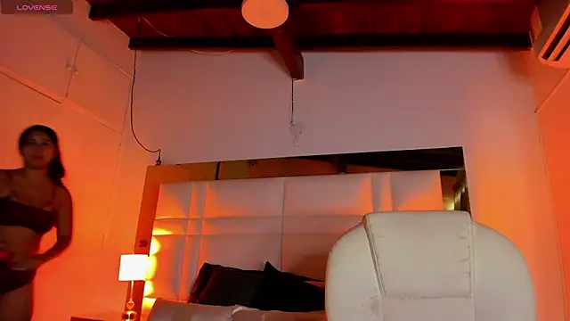Zoei Moon online show from 07-17-26, 07:08