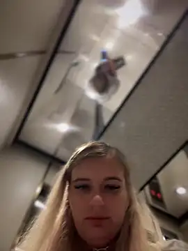 Snapshot of Betsy chatting on 12-24-24, 05:27 Betsy online show from 12-24-24, 05:27