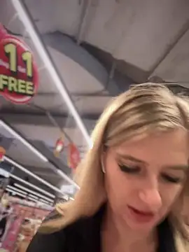 Snapshot of Betsy chatting on 01-19-25, 08:07 Betsy online show from 01-19-25, 08:07