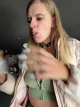 Betsy online show from 03-29-26, 01:33