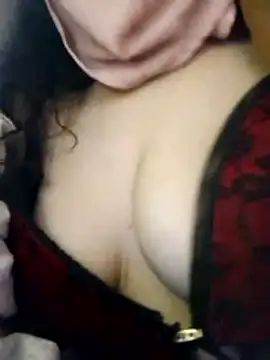 Snapshot of Almas-arabic chatting on 02-22-26, 01:42 Almas-arabic online show from 02-22-26, 01:42