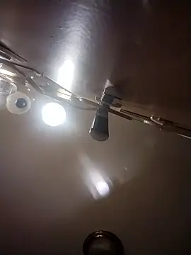 Snapshot of bigjohnson2914 chatting on 12-19-25, 03:19 bigjohnson2914 online show from 12-19-25, 03:19