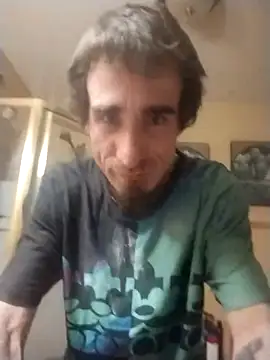 Snapshot of bigjohnson2914 chatting on 12-20-25, 04:41 bigjohnson2914 online show from 12-20-25, 04:41