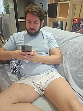 RipMyUnderwear online show from 05-11-26, 01:28
