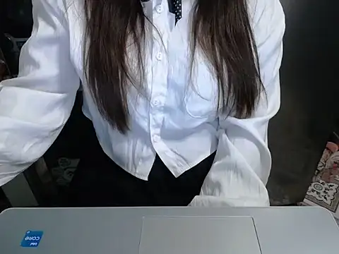 Snapshot of maian_love chatting on 04-30-26, 08:57 maian love online show from 04-30-26, 08:57