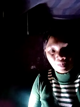 Snapshot of ava-dellght chatting on 02-17-26, 01:35 ava-dellght online show from 02-17-26, 01:35