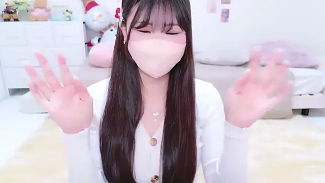 Snapshot of Otochan_0108xx chatting on 01-17-26, 03:33 Otochan 0108xx online show from 01-17-26, 03:33