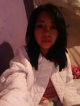 Snapshot of Honey_bun06 chatting on 12-16-25, 06:51 Honey bun06 online show from 12-16-25, 06:51