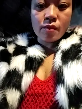 Snapshot of AlilaK2 chatting on 12-15-25, 10:19 AlilaK2 online show from 12-15-25, 10:19