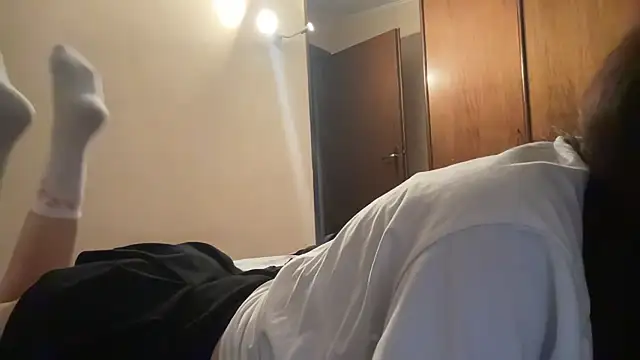 Snapshot of lonelymandy chatting on 12-04-25, 02:59 lonelymandy online show from 12-04-25, 02:59