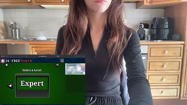 Snapshot of lonelymandy chatting on 12-18-25, 12:00 lonelymandy online show from 12-18-25, 12:00