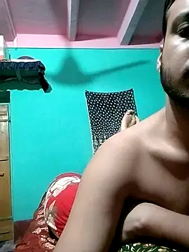 sexeyboy332 online show from 07-10-26, 01:32
