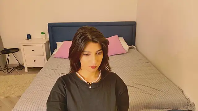 Snapshot of Babe_Live chatting on 01-10-26, 03:47 Babe Live online show from 01-10-26, 03:47