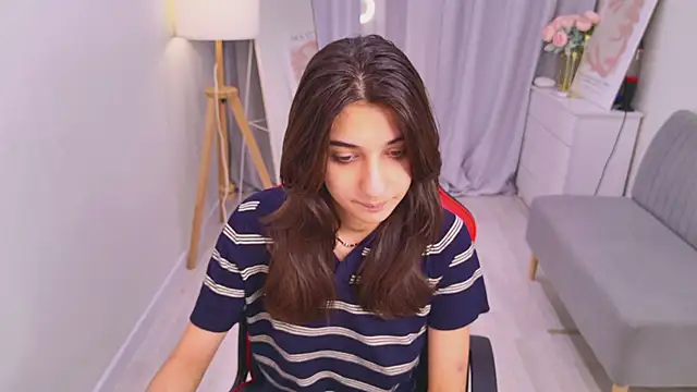 Snapshot of Babe_Live chatting on 03-09-26, 04:55 Babe Live online show from 03-09-26, 04:55