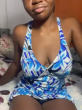 Snapshot of truthbabe chatting on 12-14-25, 03:12 truthbabe online show from 12-14-25, 03:12