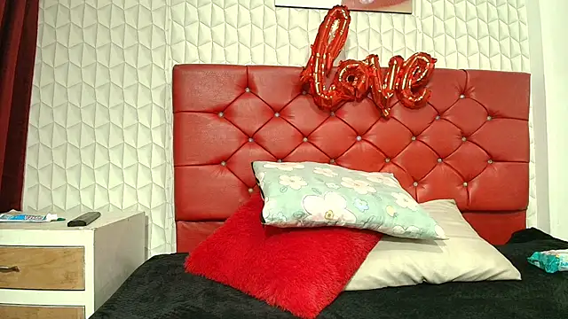 Elizabetth Roman online show from 03-09-26, 07:51